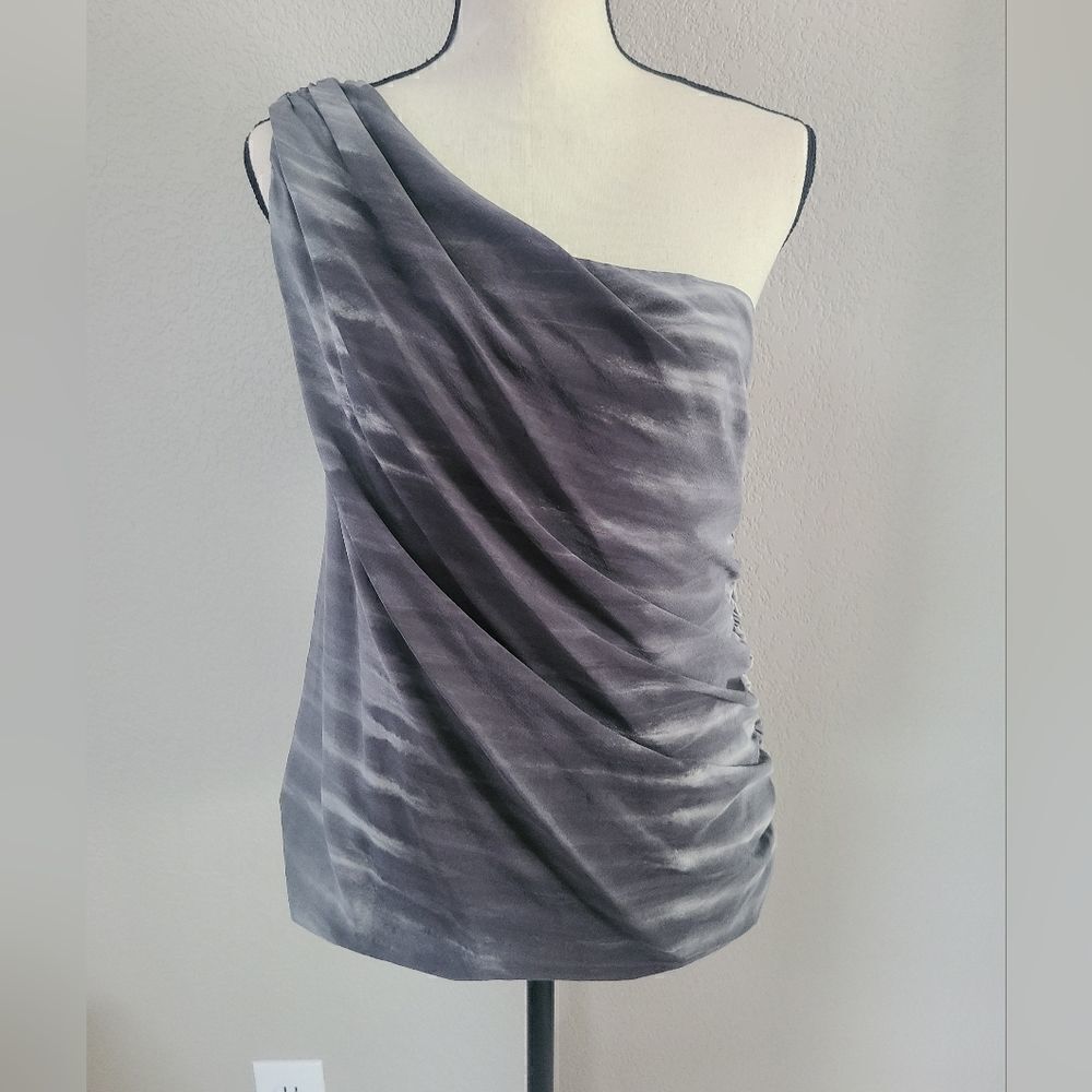 New Alice & Olivia Silk One Shoulder top blouse